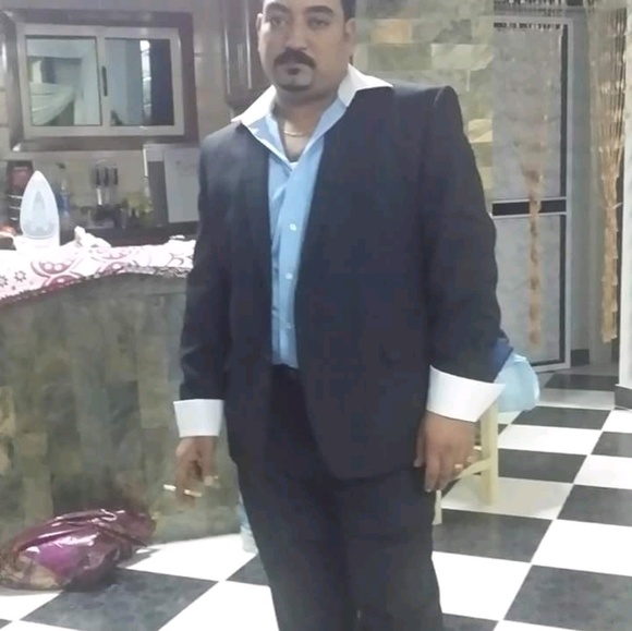 Meet your Posher, Shenouda - Picture 1 of 1